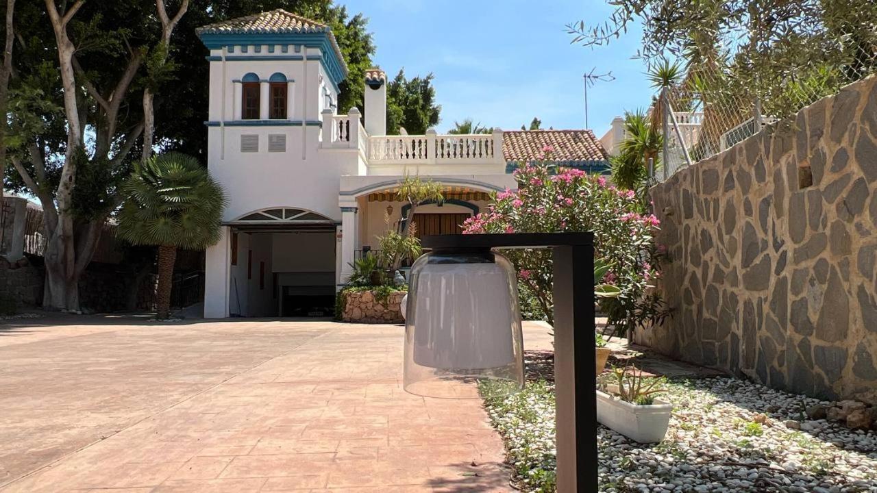 Casita Eras En De Con Piscina *